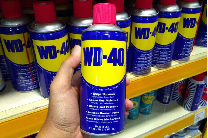 Удаляем слайм с ковра WD-40